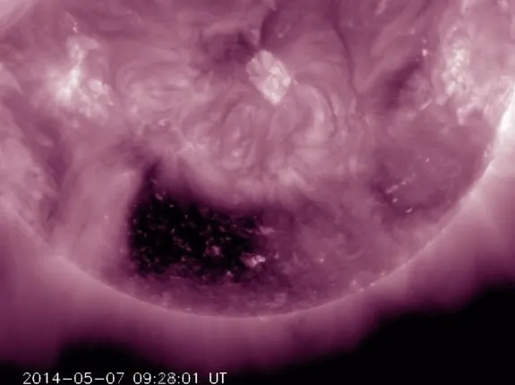 NASA Spots Square-Shaped 'Hole' in the Sun (Video)